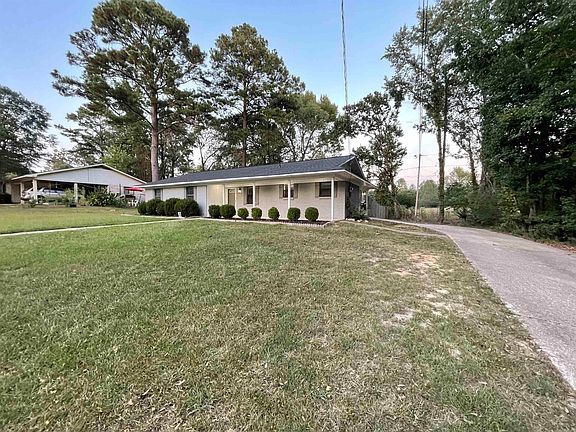 2nd image of 505 Elm Ct