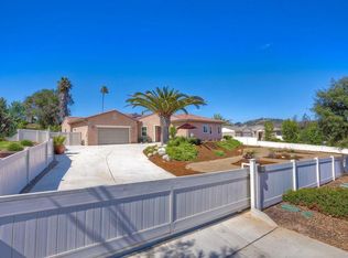1121 Palomar Cir, Escondido, CA 92027