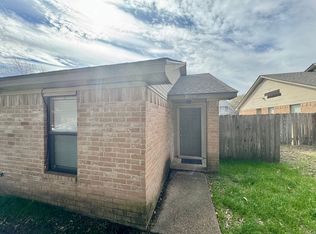 2504 Hickory Dr, College Station, TX 77840