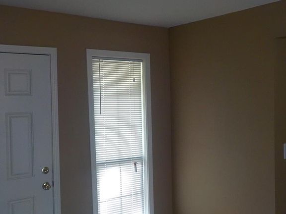 2nd image of 2276 Burlingate Dr