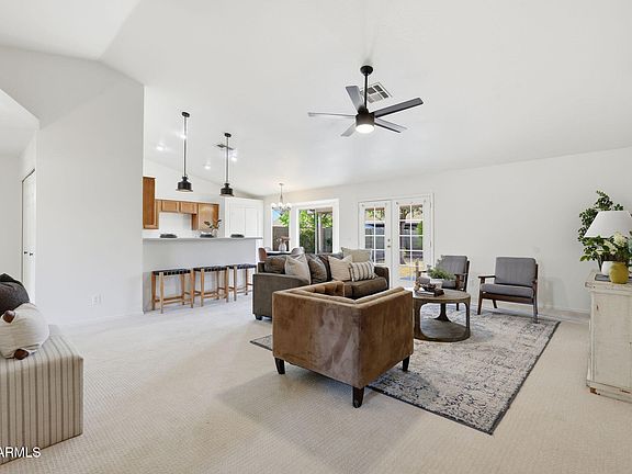 5th image of 2047 E TEMPLE Court