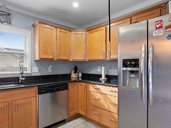 5th image of 2453 Northwoods Dr