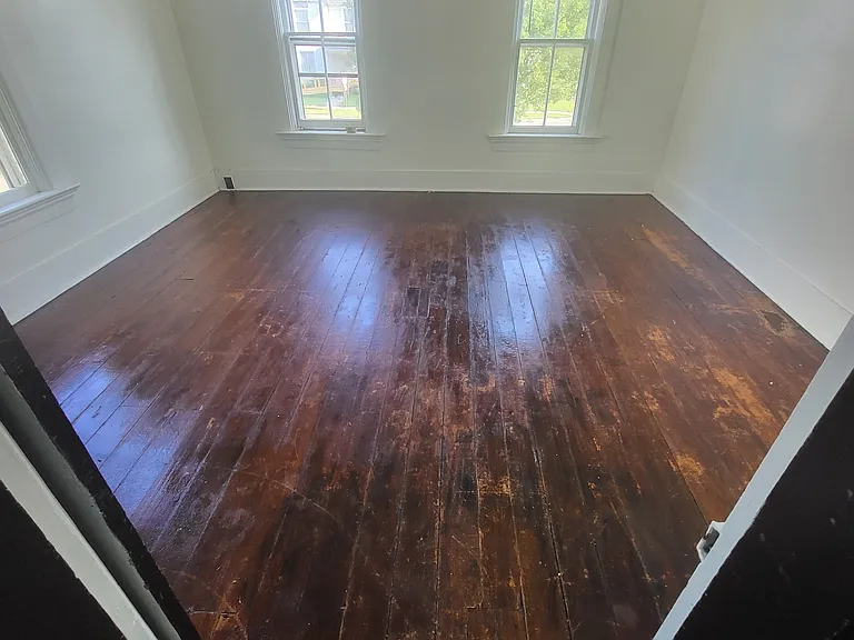 Upstairs Bedroom 1