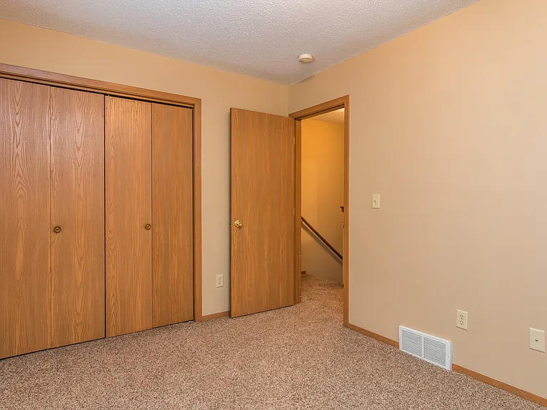 WestPointe Townhomes — Photo 31