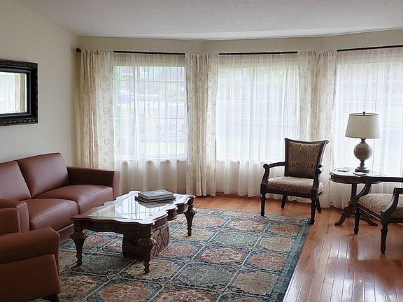 3rd image of 2718 NE 91st Way