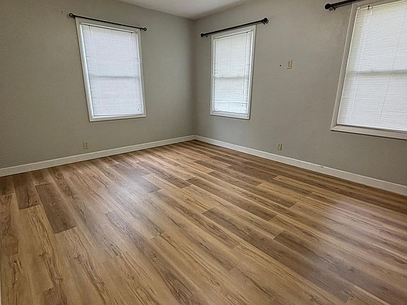 2nd image of 1104 J St NW