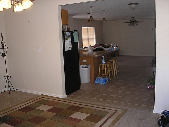 3rd image of 1323 NW Maple Ave
