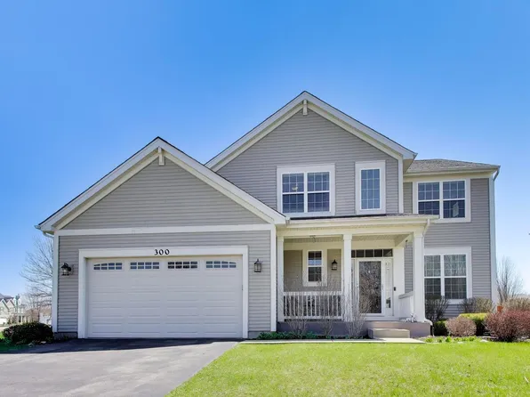 300 Winthrop Dr, Oswego, IL 60543