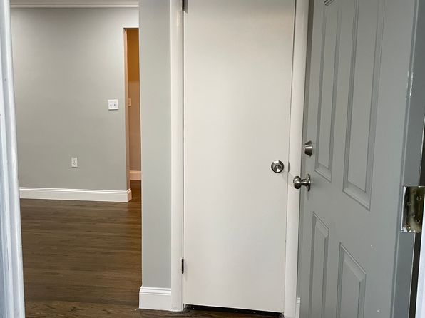 438 Dayton Rd #1