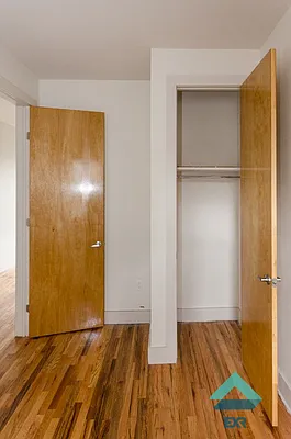 Rented by EXR | media 9