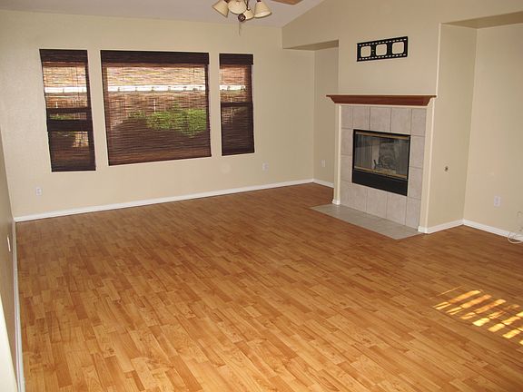 2nd image of 36045 Breman Ct