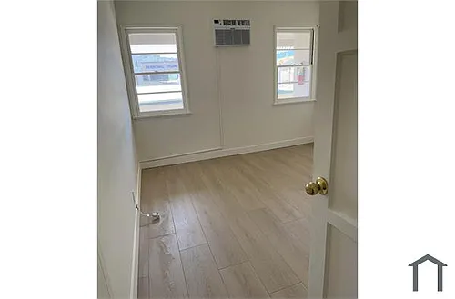 4415 Woodman Ave #4417HAL Photo 1