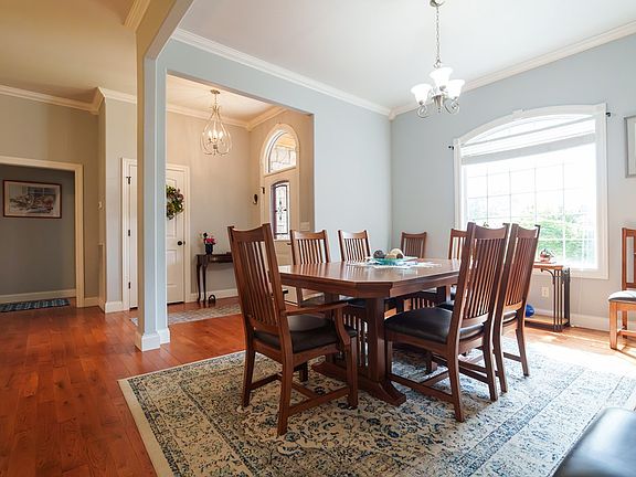 5th image of 274 Landmark Cir