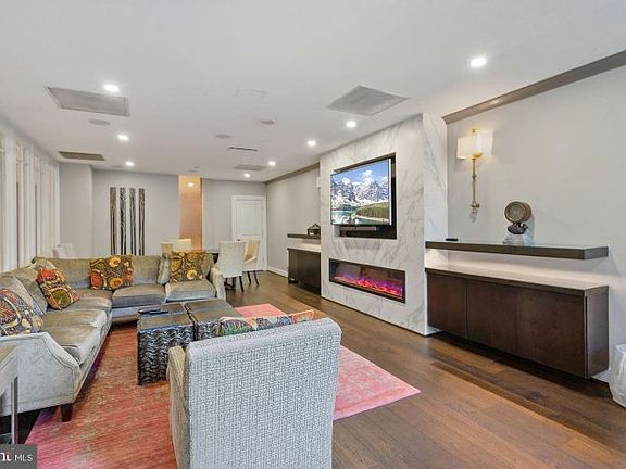 4th image of 5 Park Pl APT 719