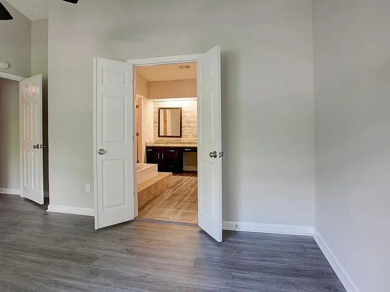4941 Tanners Spring Dr — Photo 17
