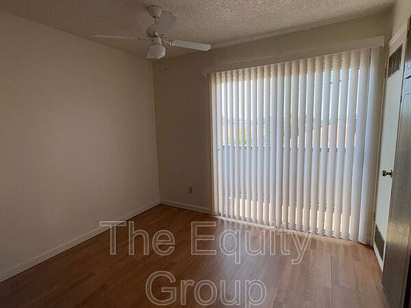 5th image of 1865 Emma Lee Ln