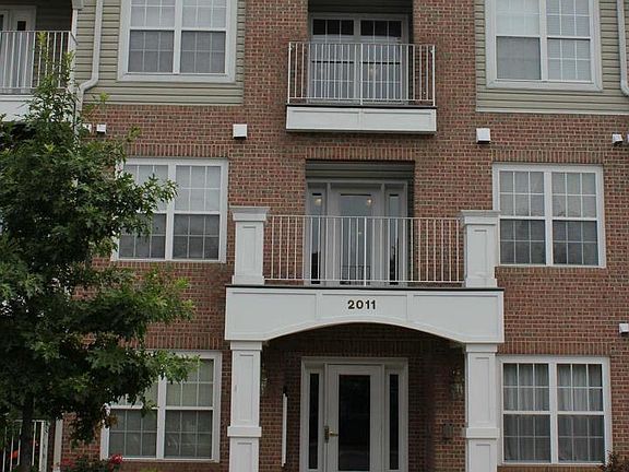3rd image of 2011 Warners Ter S Unit 333
