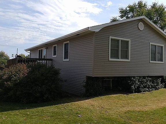 3rd image of 104 El Donna Ave