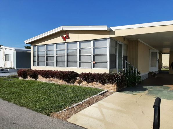 199 Caviller Ct #199, North Fort Myers, FL 33917