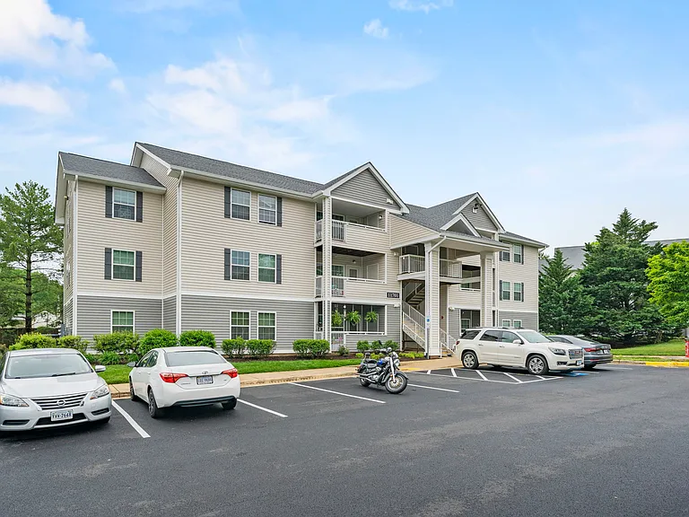 Salem Run Apartment Homes — Photo 30