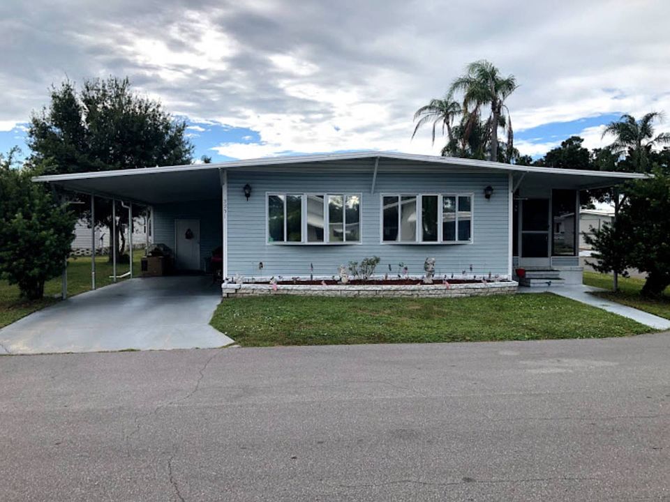 1st image of 3951 Voorne St