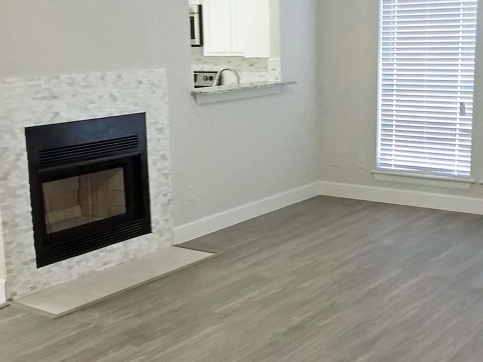 1st image of 617 Mission Hills Dr