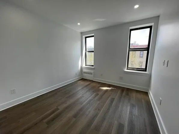 200 Winthrop Avenue C13 image 2 of 4