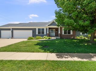 5961 Joshua St, Bettendorf, IA 52722