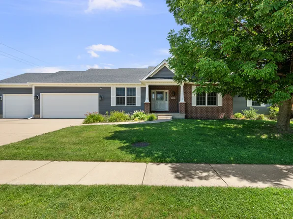 5961 Joshua St, Bettendorf, IA 52722