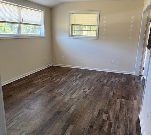 3rd image of 143 Turlington Dr