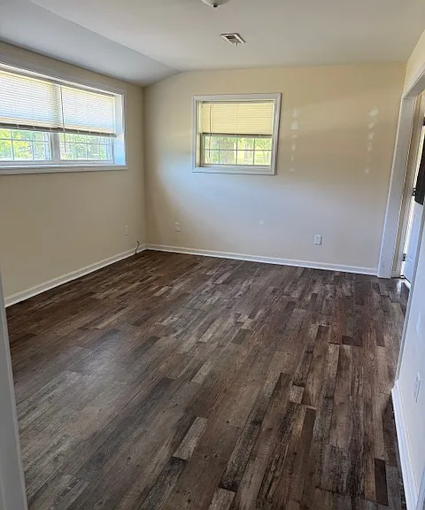 143 Turlington Dr — Photo 3