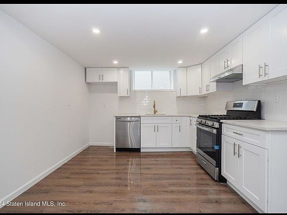 2nd image of 52 Arlington Ave Floor 2