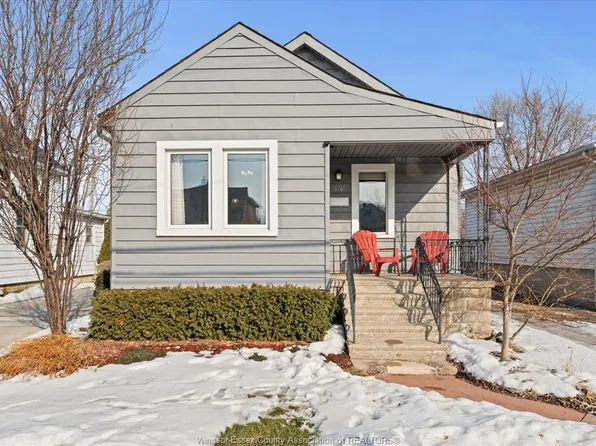376 Lauzon Rd, Windsor, ON N8S 3L9