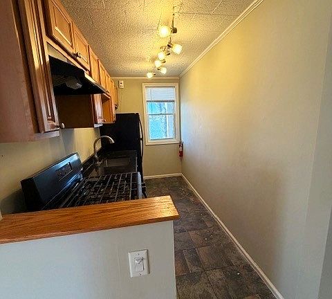 2nd image of 113 Margaret St APT A