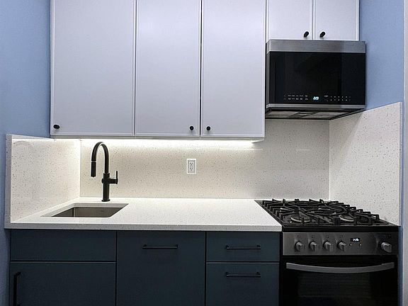 5th image of 2090 Barnes Avenue #1D