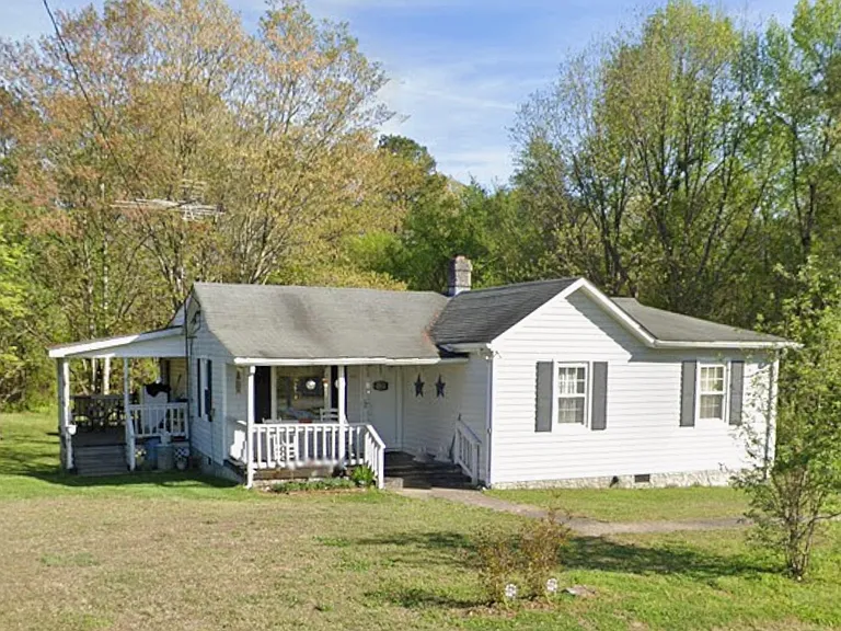 1019 Virgie Cole Rd — Photo 1