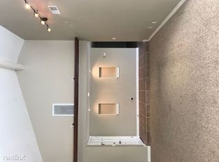 3007 E Barnes St, Simi Valley, CA 93065