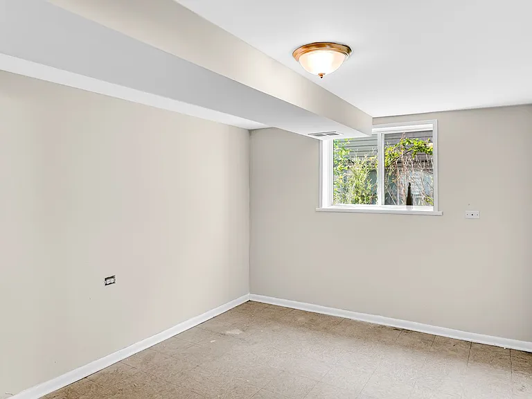 22243 Karlov Ave — Photo 13