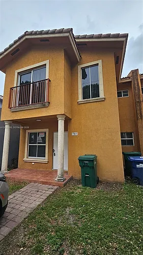 785 SW 6th Pl #1 Photo 1