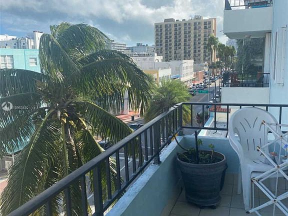 3rd image of 720 Collins Ave APT 502