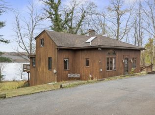 1044 Lancaster Ave, Lunenburg, MA 01462