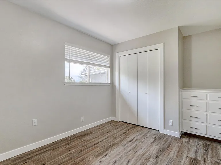820 Stadium Dr — Photo 21