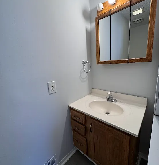 220 Elizabeth St #E8 — Photo 21