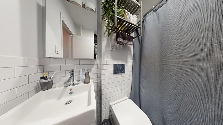 Rented by Bond New York | media 12