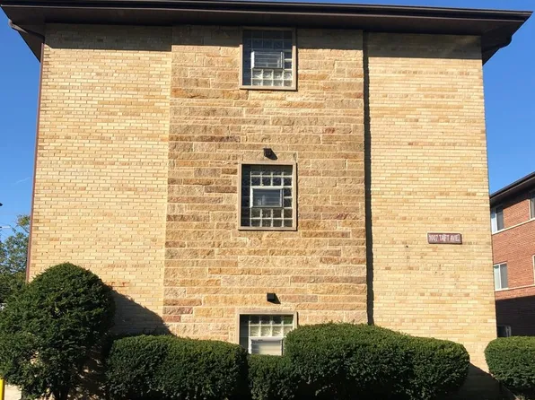1007 Taft Ave #2B, Wheaton, IL 60189