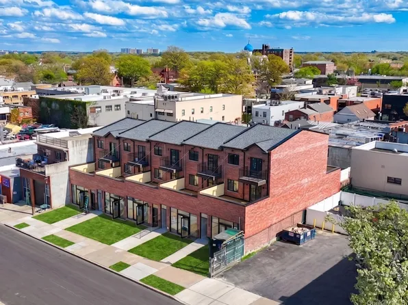 150-26 12th Road, Whitestone, NY 11357