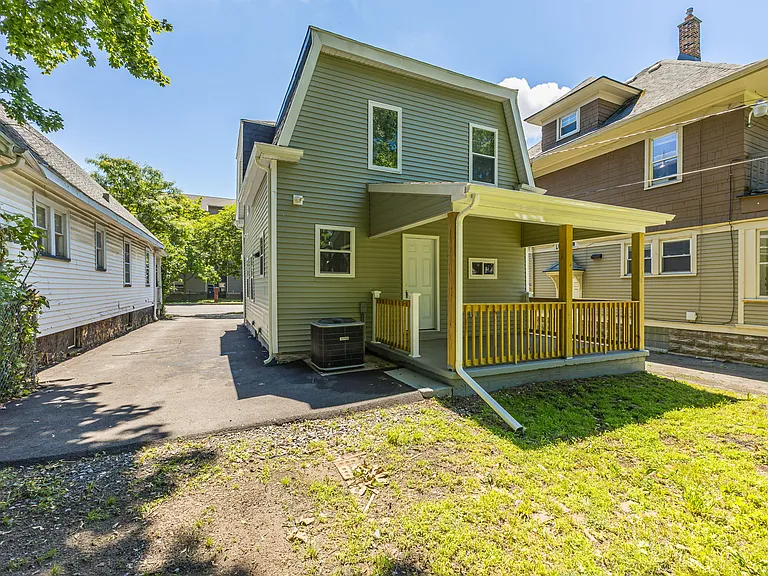 1239 S Plymouth Ave — Photo 23