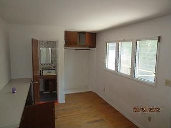 5th image of 1520 Mentone Ave