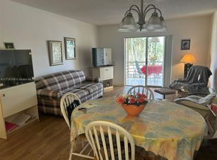 5620 SW 3rd Pl APT 204, Pompano Beach, FL 33068