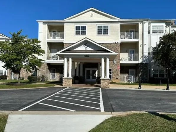 120 Burgess Hill Way APT 207, Frederick, MD 21702